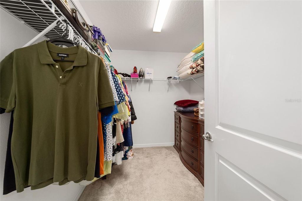 Image 20 of property listing at 1558 NETHERTON LANE, The Villages, FL 34762