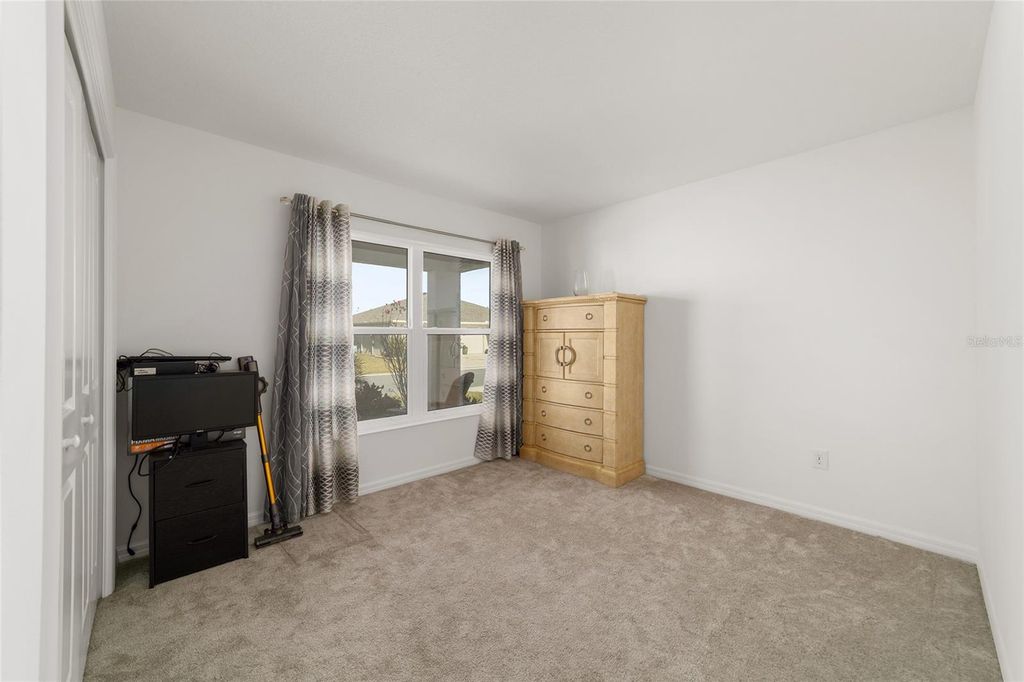 Image 22 of property listing at 1558 NETHERTON LANE, The Villages, FL 34762