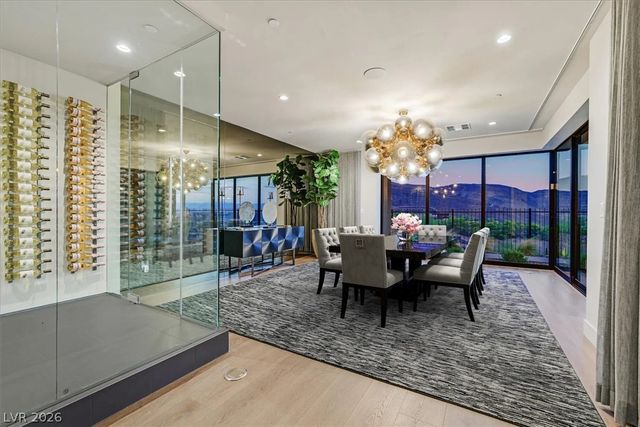 807 Magnum Cliff Court, Henderson, NV 89012