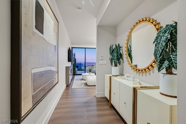 807 Magnum Cliff Court, Henderson, NV 89012