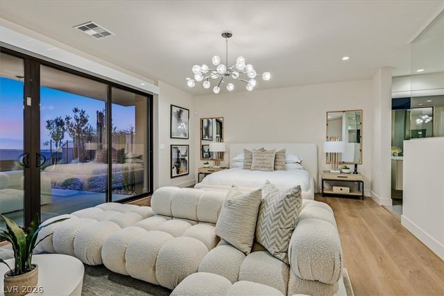 807 Magnum Cliff Court, Henderson, NV 89012