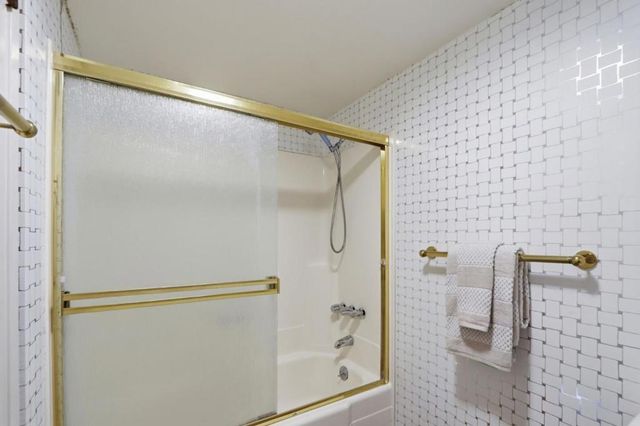 11043 Firethorne Drive, Cupertino, CA 95014
