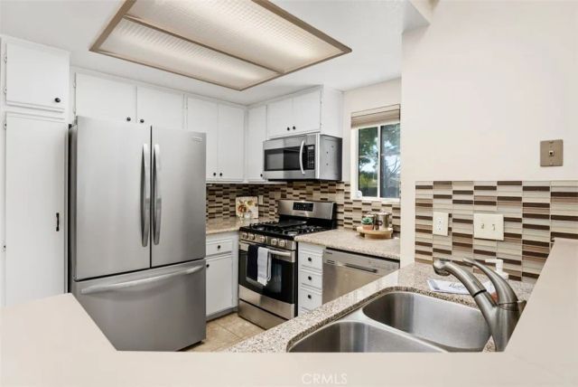 28873 Canyon Point, Lake Forest, CA 92679