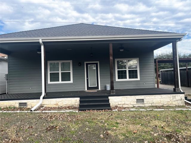 706 E Palestine, Mexia, TX 76667