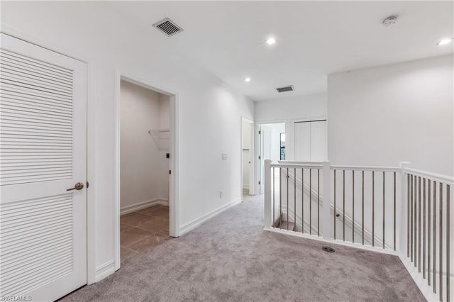 7574 Rockefeller DR, Naples, FL 34119