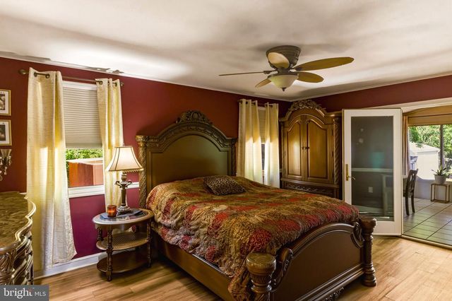350 LAKE AVE, Williamstown, NJ 08094