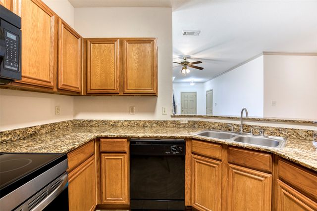 2316 Homewood Lane, Grand Prairie, TX 75050