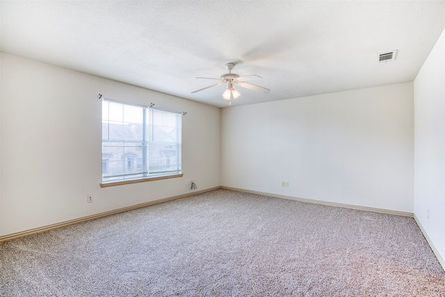 2316 Homewood Lane, Grand Prairie, TX 75050