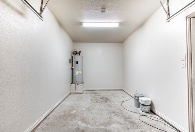 2316 Homewood Lane, Grand Prairie, TX 75050