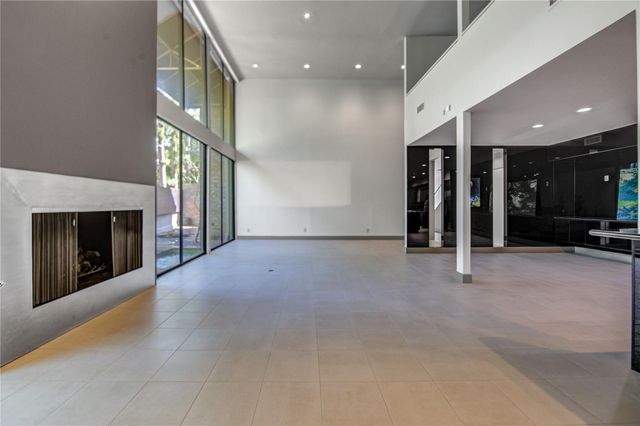 5 River Hollow Lane, Houston, TX 77027