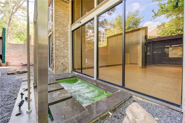 5 River Hollow Lane, Houston, TX 77027