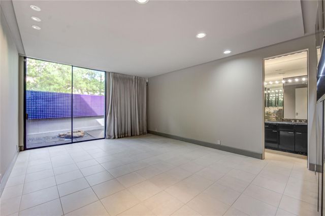 5 River Hollow Lane, Houston, TX 77027