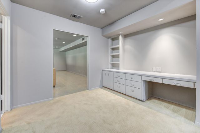 5 River Hollow Lane, Houston, TX 77027