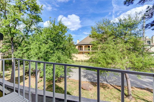 5 River Hollow Lane, Houston, TX 77027