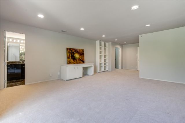 5 River Hollow Lane, Houston, TX 77027