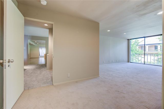 5 River Hollow Lane, Houston, TX 77027