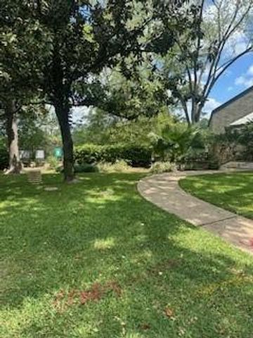 5 River Hollow Lane, Houston, TX 77027