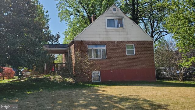 2945 IRVINGTON RD, Falls Church, VA 22042
