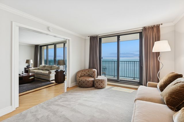 1212 N Lake Shore Drive 16BS, Chicago, IL 60610