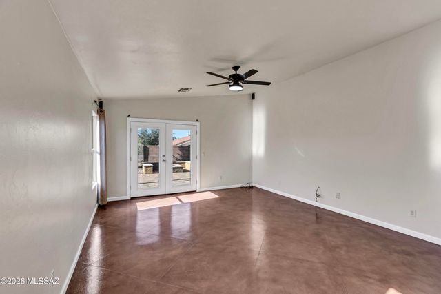 11371 N Flat Granite Drive, Tucson, AZ 85737