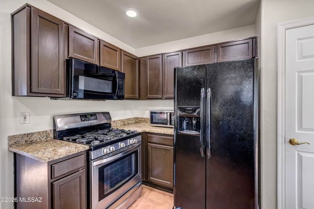 11371 N Flat Granite Drive, Tucson, AZ 85737