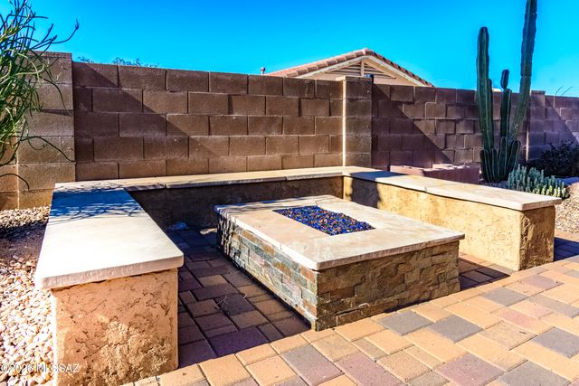 11371 N Flat Granite Drive, Tucson, AZ 85737