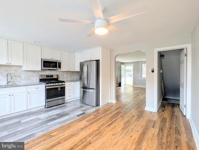 150 W BERKLEY AVE, Clifton Heights, PA 19018