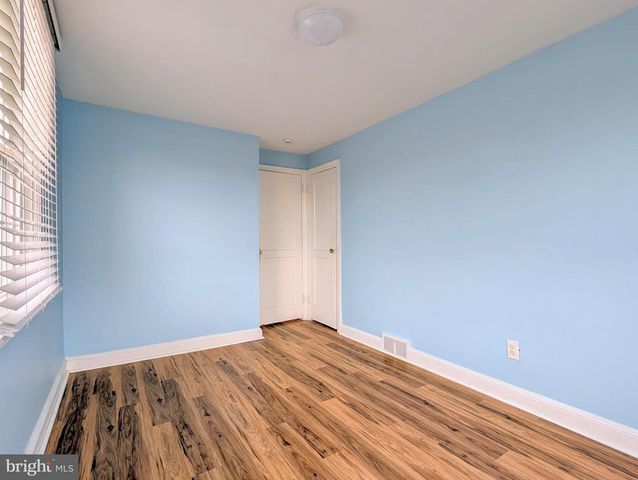 150 W BERKLEY AVE, Clifton Heights, PA 19018