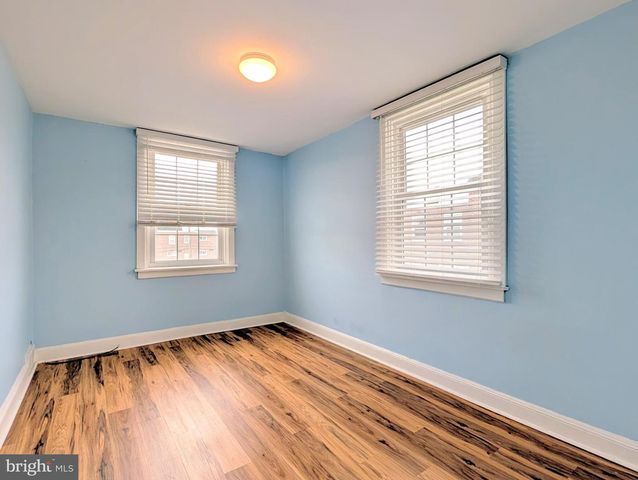150 W BERKLEY AVE, Clifton Heights, PA 19018