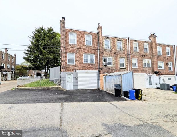 150 W BERKLEY AVE, Clifton Heights, PA 19018