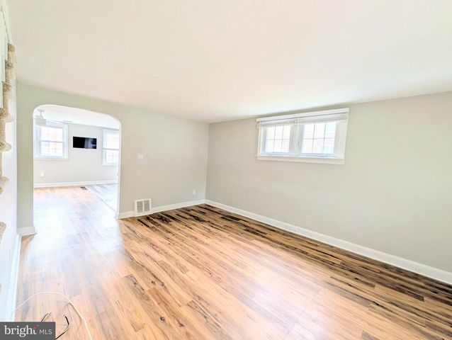 150 W BERKLEY AVE, Clifton Heights, PA 19018