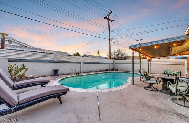 105 Marigold Lane, Las Vegas, NV 89107