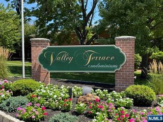 63-1/2 Knox Terrace 1A, Wayne, NJ 07470