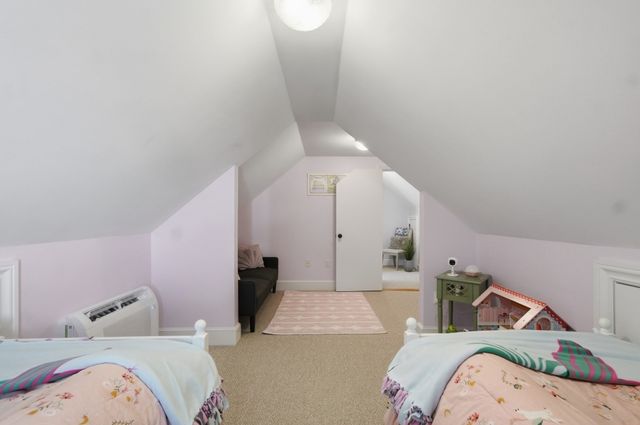 8 Elmwood Circle, Peabody, MA 01960