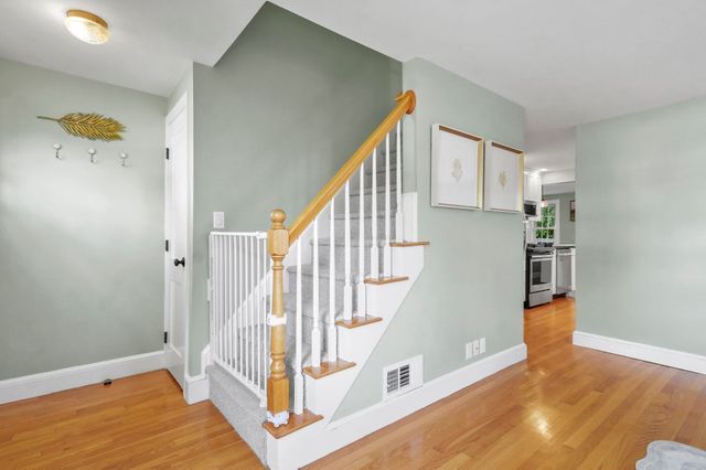 8 Elmwood Circle, Peabody, MA 01960