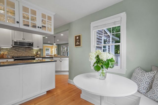 8 Elmwood Circle, Peabody, MA 01960