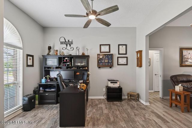 15755 NORTHSIDE Drive E, Jacksonville, FL 32218
