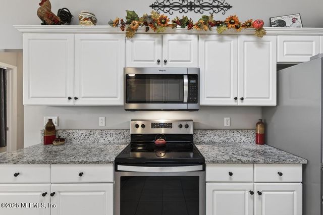 15755 NORTHSIDE Drive E, Jacksonville, FL 32218
