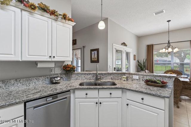 15755 NORTHSIDE Drive E, Jacksonville, FL 32218
