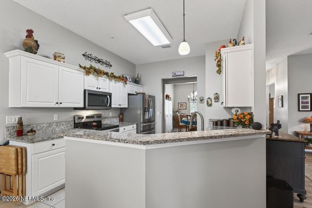 15755 NORTHSIDE Drive E, Jacksonville, FL 32218