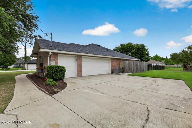 15755 NORTHSIDE Drive E, Jacksonville, FL 32218