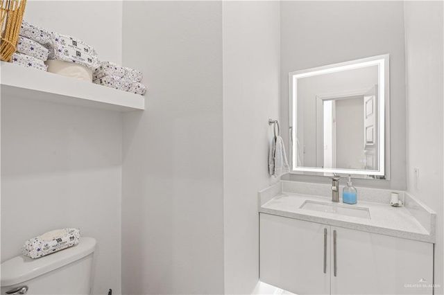 245 E Cameo Drive, San Benito, TX 78586