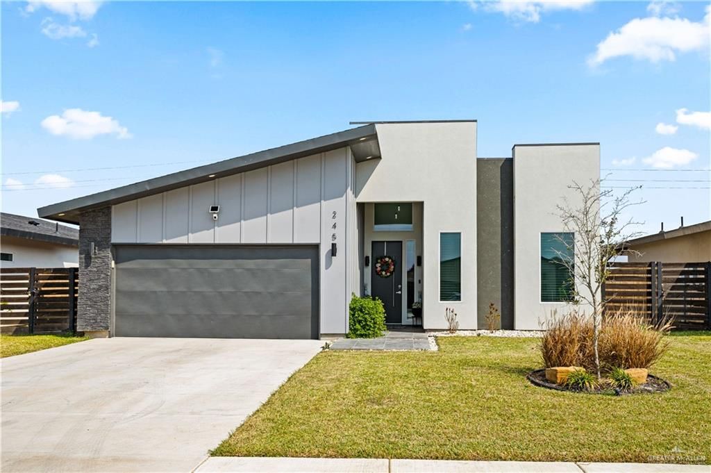 245 E Cameo Drive, San Benito, TX 78586