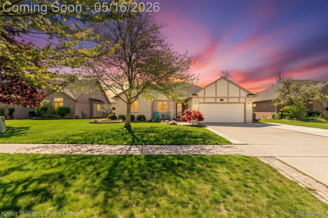 35452 Saint Clair Drive, New Baltimore, MI 48047