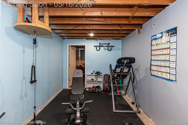 35452 Saint Clair Drive, New Baltimore, MI 48047