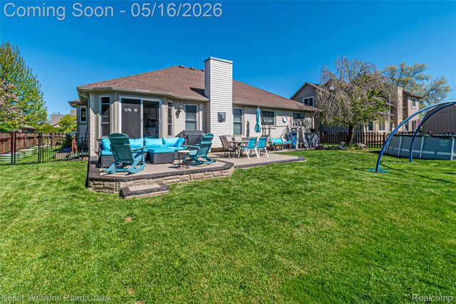 35452 Saint Clair Drive, New Baltimore, MI 48047