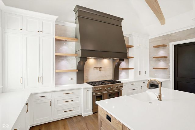 15876 Oak Park, Westfield, IN 46074