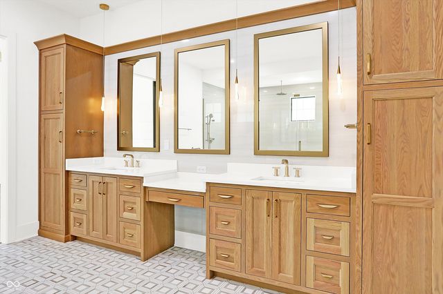 15876 Oak Park, Westfield, IN 46074