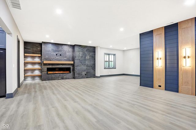 15876 Oak Park, Westfield, IN 46074