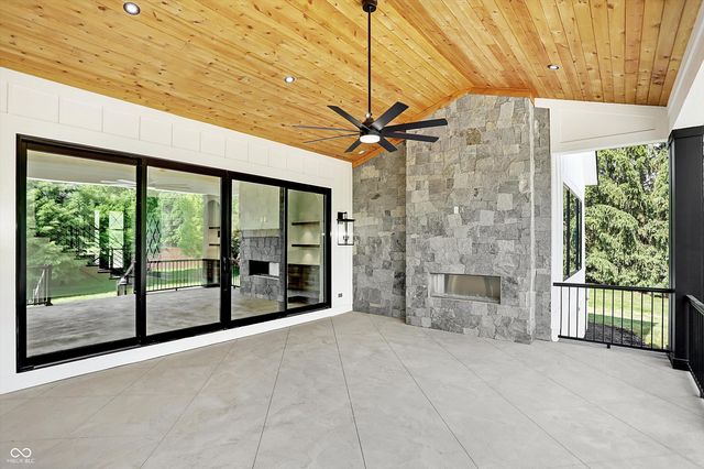 15876 Oak Park, Westfield, IN 46074